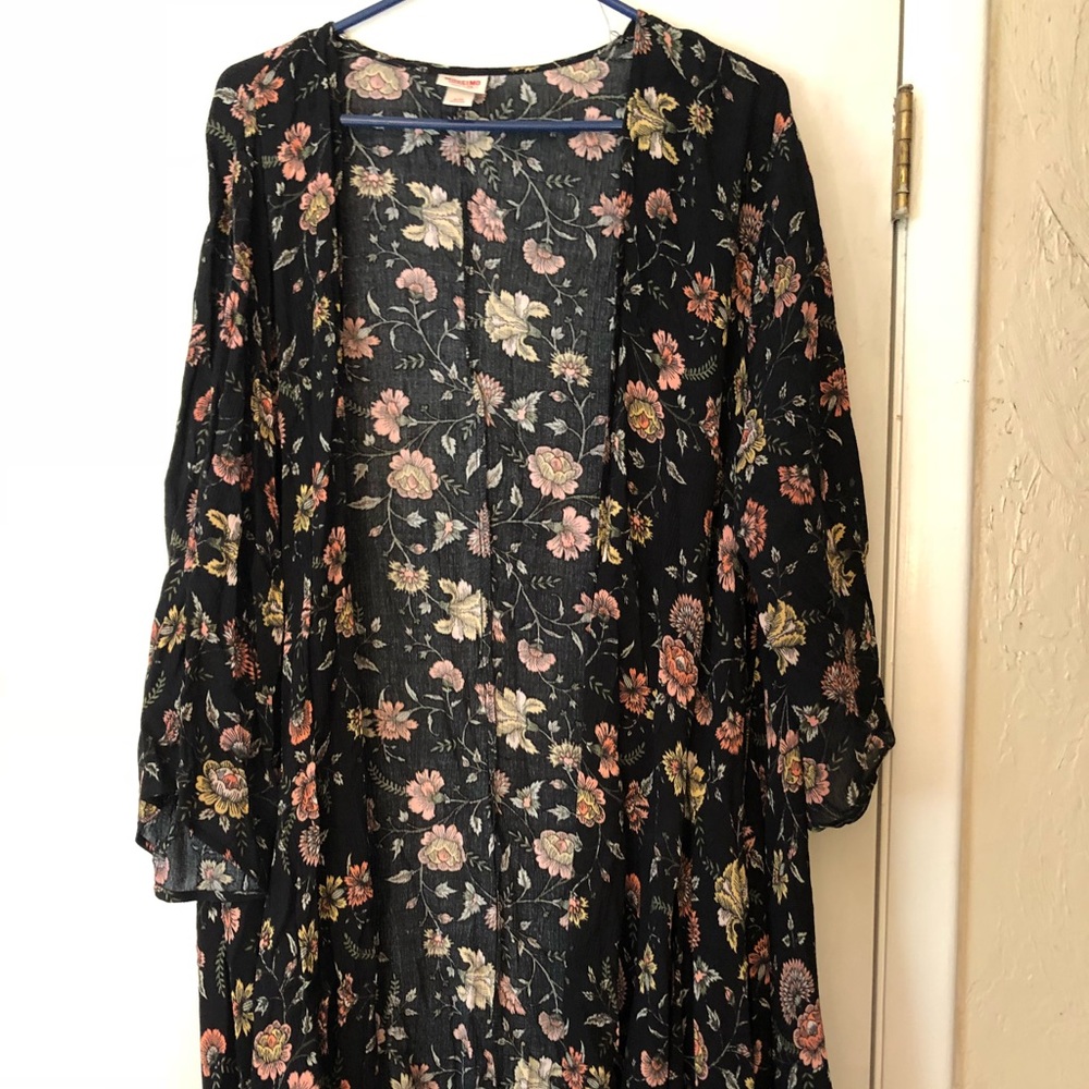 Mossimo floral kimono